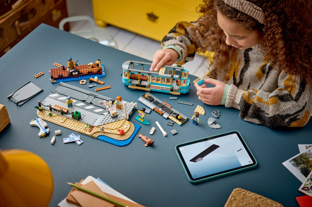 construction LEGO City 60506 Le Tramway de Bord de Mer