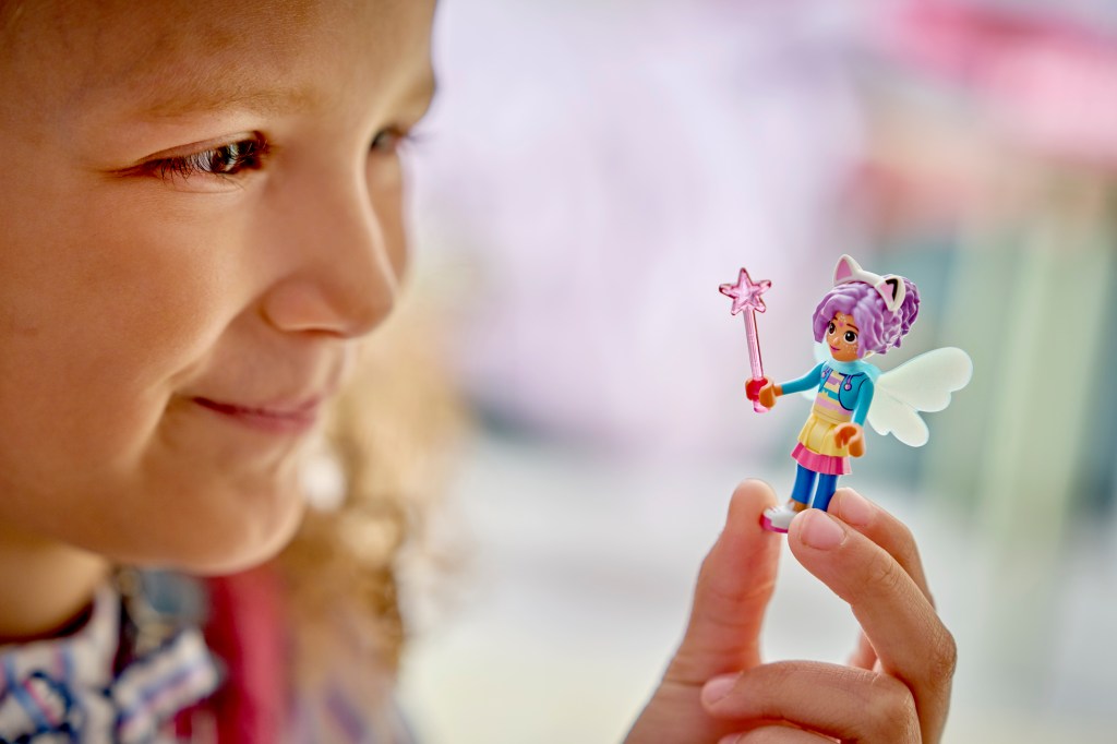 figurine LEGO® Gabby et la Maison Magique 11212 La Maison de Jardin de Fée Minette