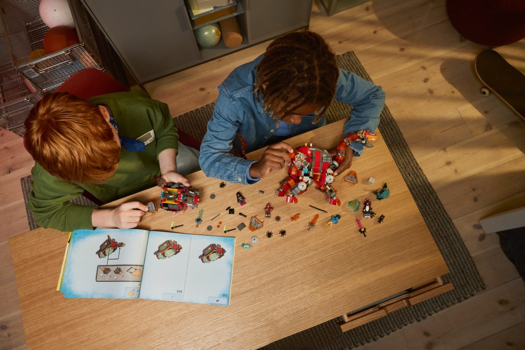 construction LEGO® DREAMZzz 71514 Le Vaisseau-Dino