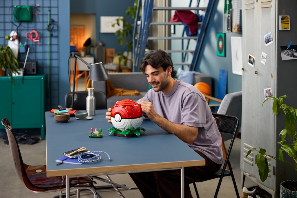 LEGO Pokémon 72154 Poké Ball Moments Culte de Dresseur