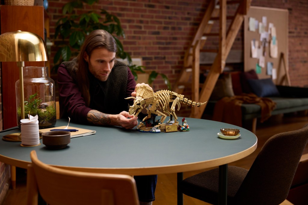 LEGO® Jurassic World 77985 Les Fossiles de Dinosaure : le Tricératops