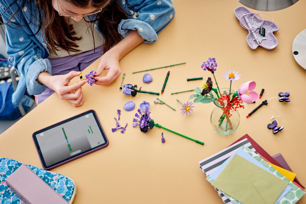 construction LEGO Botanicals 11507 : Le bouquet de fleurs d'Olivia Rodrigo