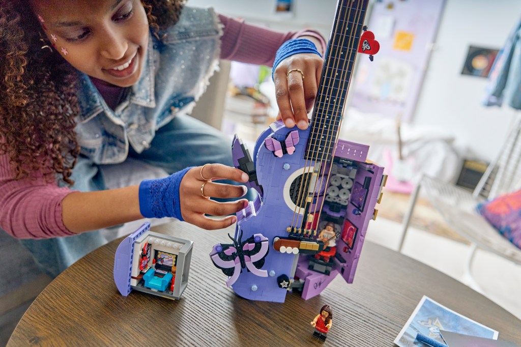 LEGO Editions 43031 : La Guitare d'Olivia Rodrigo