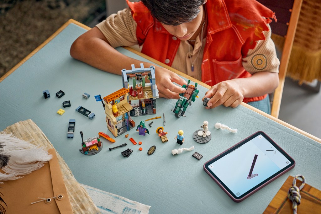construction LEGO ONE PIECE 75642 : L'affrontement avec le capitaine Smoker