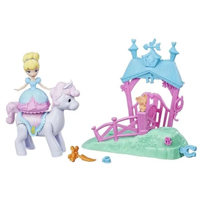mini poupée cendrillon